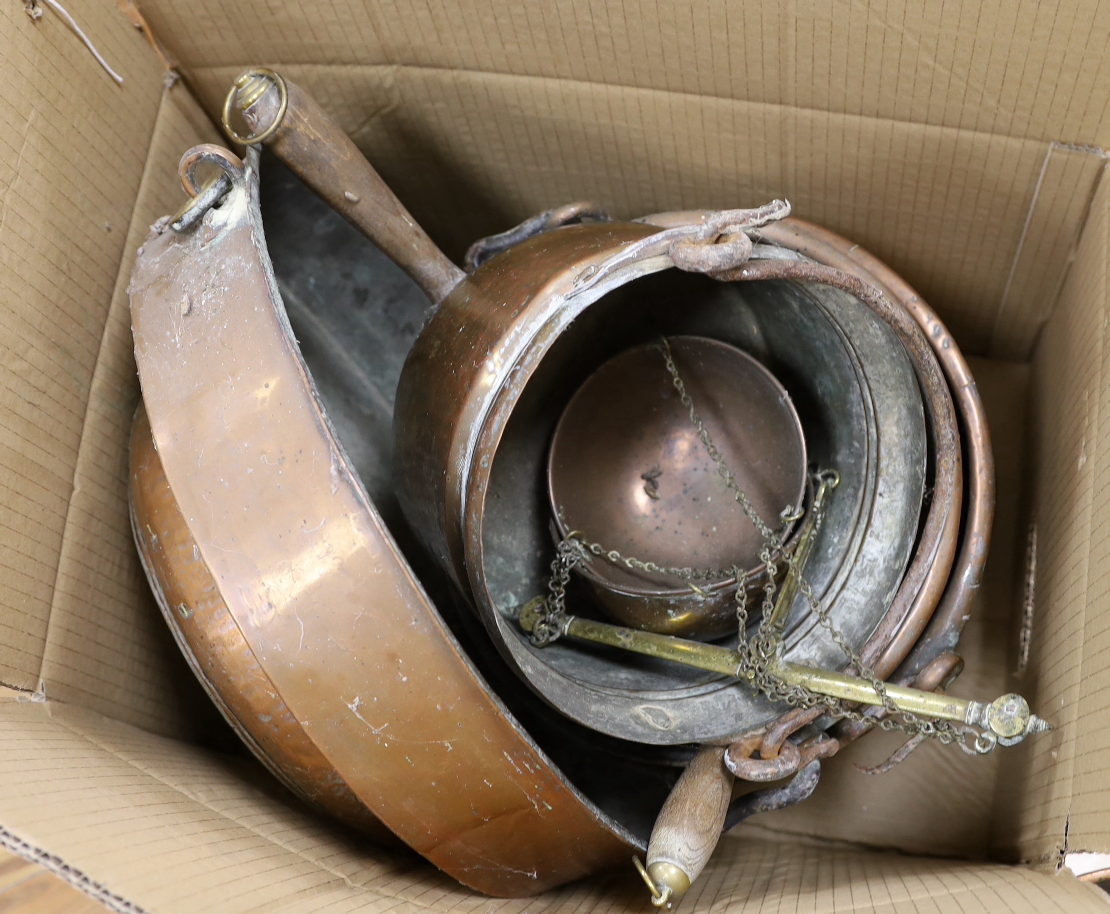 Assorted brass and copperwares